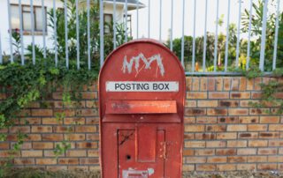 Englischer Briefkasten als Sinnbild für einen Post