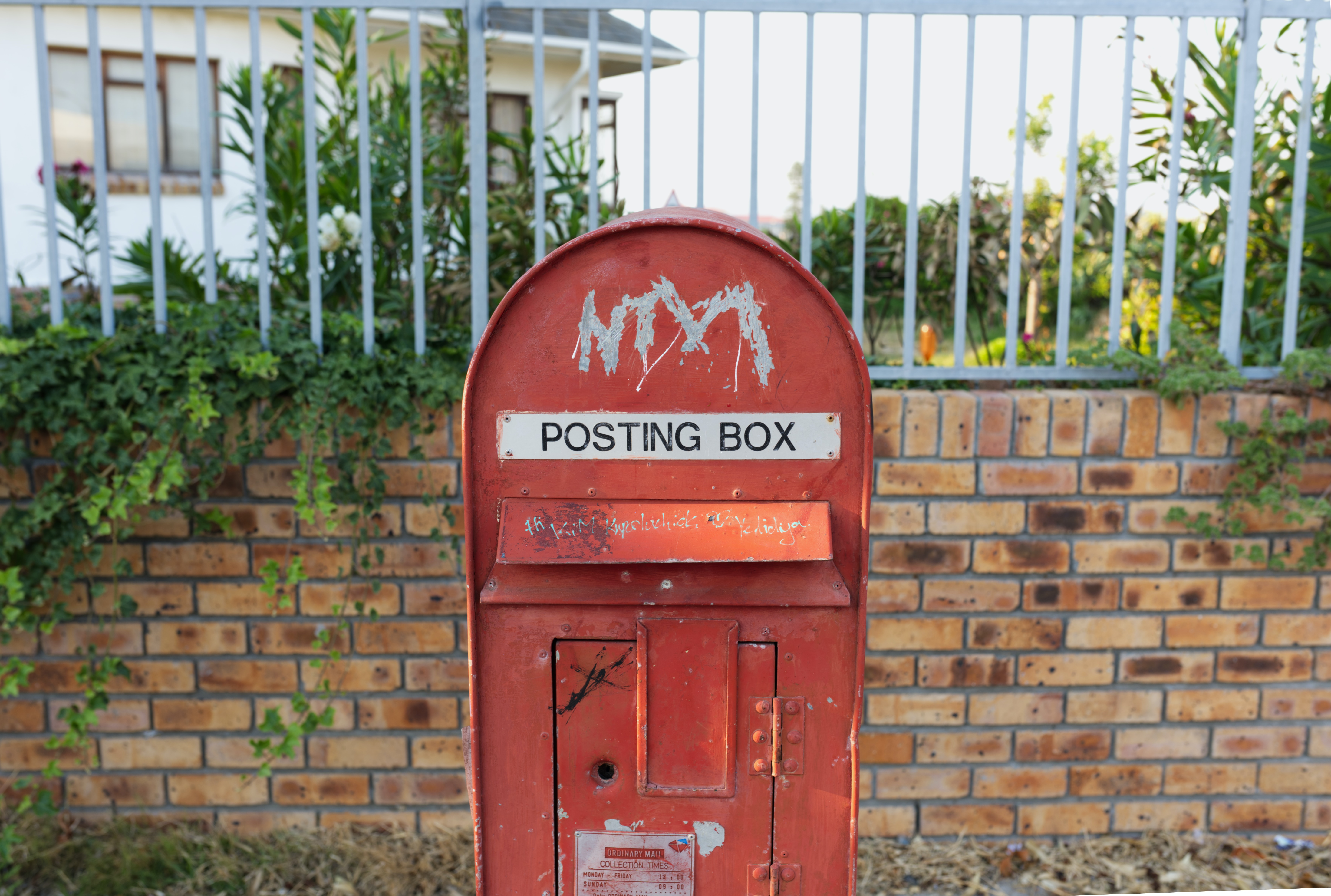 Englischer Briefkasten als Sinnbild für einen Post